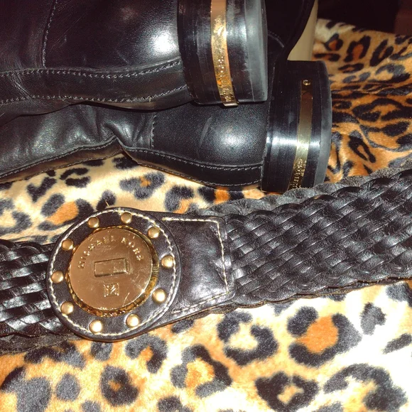 Black Leather Boots and Belt Set - Picture 2 of 12